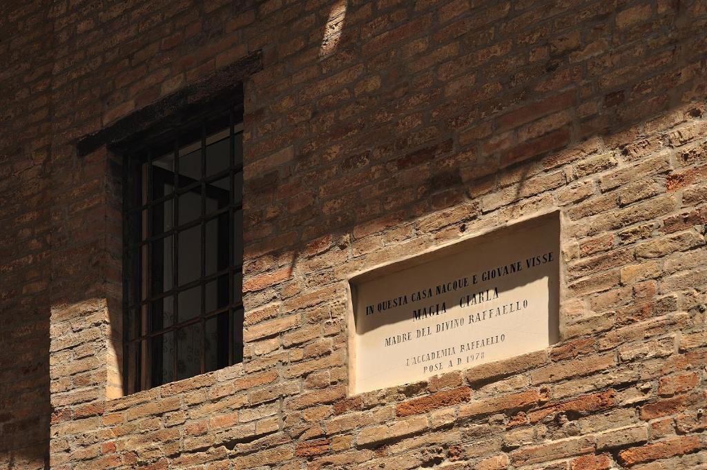 Hotel Raffaello Urbino Zimmer foto